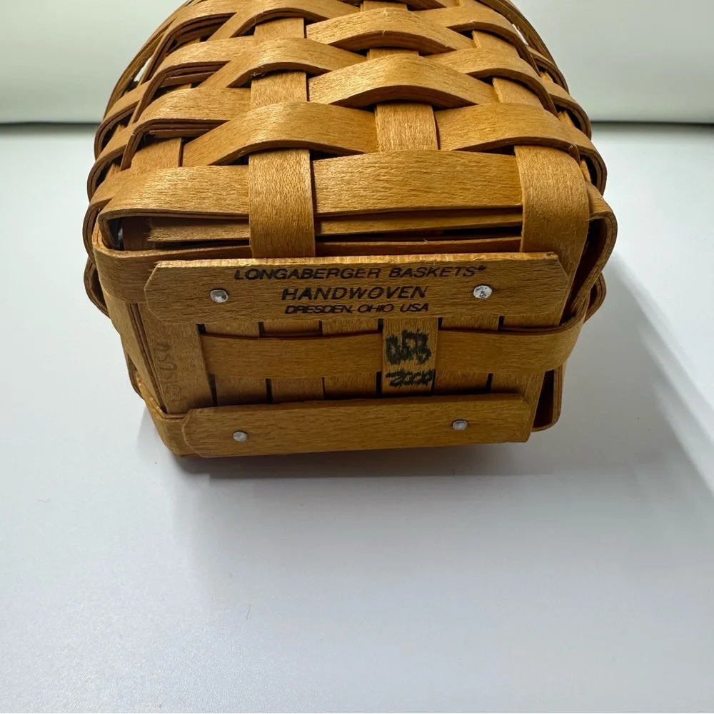Longaberger questions leave